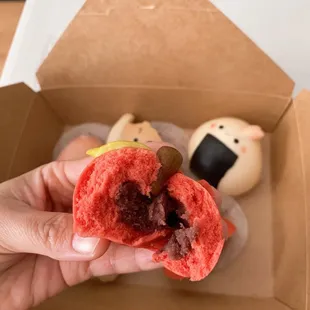 Red bean filling bun