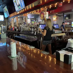 Raccoon's Bar and Grill
