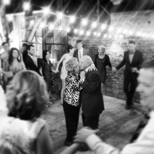 Grandparents of the groom...love this pic!