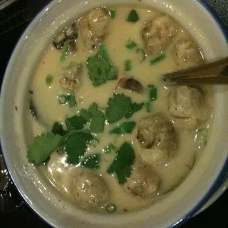 Tom Kha