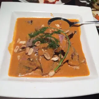 Pud Thai (New York Steak) , Medium Rare