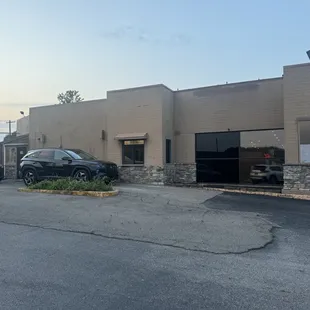 Lots of parking spaces. Drive through is not functioning.