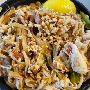 Chicken pad thai