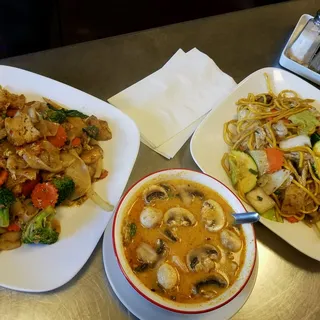 Phad Ba Mee