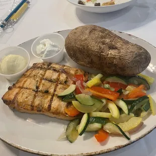 food, grilled seafood, seafood, fish, grilled fish