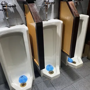 Throwback urinals