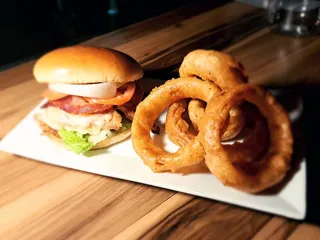 Dickey Shea's Smoke 'N Pour