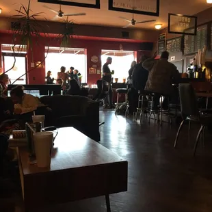 Very busy Sunday at Racys! Everyone is studying. Great environment.