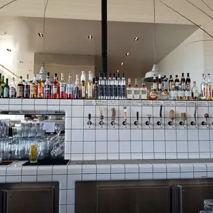 Neat bar setting. The leg room underneath the bar was quite awkward.