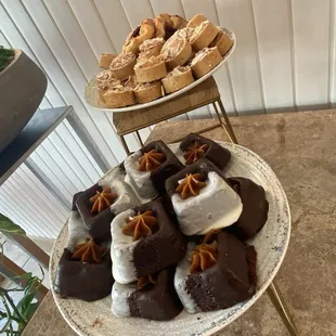 Self service dessert bar - like desserts from the buffet