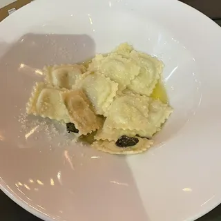 Ravioli di Ricotta & Spinaci