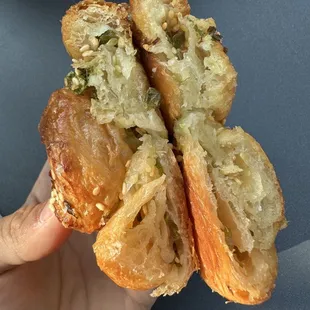 Scallion Sesame Croissant