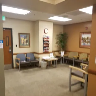 Bring socks if you&apos;re going to do CAT scan MRI they keep the rooms cold this is the waiting area they have very nice smocks to put on