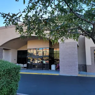 Very convenient on La Cholla at Orange Grove Road