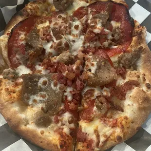 Meat Eaters Pizza