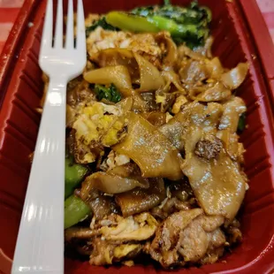 Pad see ew flat noodles