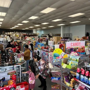 We are here!!!  YOU need to be here!  Huge Post Christmas Sale going on right now!  Our most favorite store ever!!!