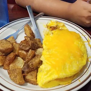 3 eggs omelet with potatoes