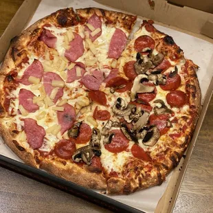Medium 1/2 Canadian Ham/Pineapple &amp; 1/2 Pepperoni/Mushroom