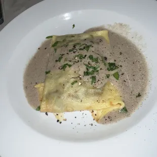 Special Menu: Crêpe filled with mushrooms &amp; prosciutto