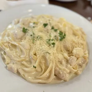 Fettuccine chicken Alfredo