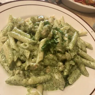 Penne al Pesto con Pollo