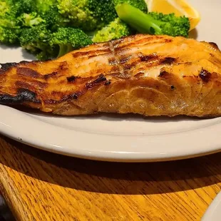 grilled seafood, grilled fish, fish, food, seafood