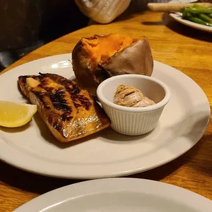 food, grilled fish, fish, seafood, grilled seafood