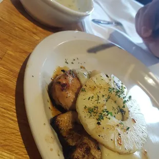 Kona Chicken and Potato soup for husband. He liked it! Said chicken is juicy, soup tasted like gravy though..