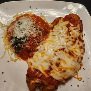 Petto di Pollo Parmigiana with Capellini Pomodoro side