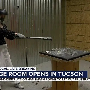 KOLD Bailey O'Connell gives it a swing. #smashroom #rageroom #thingstodointucson #mentalhealthmatters #rageanddestruction #trynewthings