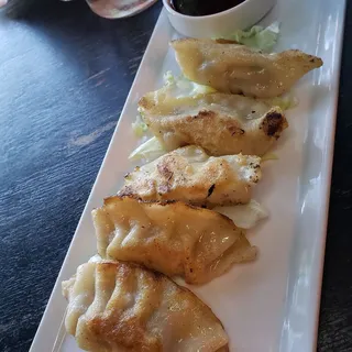 Gyoza