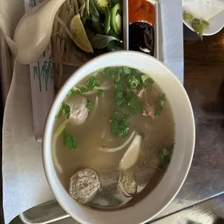 Pho Beef (Kweo Teao Nur Sod)