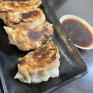 4 Pieces Gyoza
