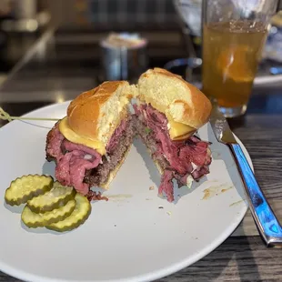 Pastrami Burger