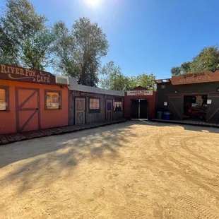 Little saloon and souvenir shop with complimentary water