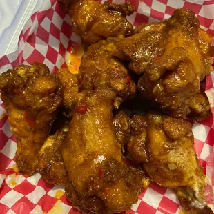 Railhouse wings