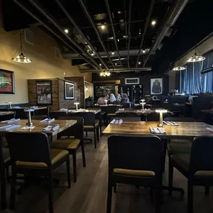 sushi and sashimi, interior