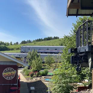 a train coming down the tracks