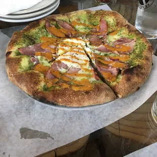 Benedict Pizza