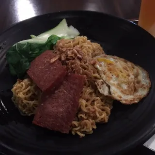 Mie Goreng with Spam and Egg