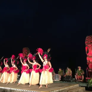 Tahitian Hula dance-Aloha