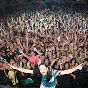 steve aoki @ rainbow ballroom 12/3/11