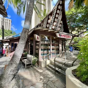 Kona Mountain Coffee &amp; Chocolates.