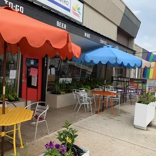 tables and chairs outside a restaurant