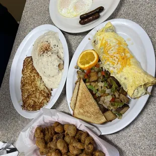 Denver Omelette - Half Order with house fries, Biscuits &amp; Gravy, and gizzards