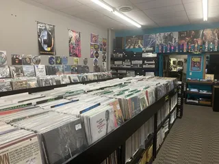 Lincoln Vintage Vinyl