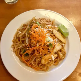Chicken pad thai
