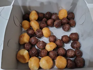 BoSa Donuts