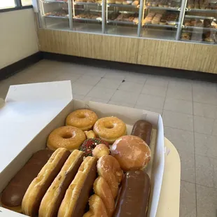 Glazed twisty and bars are popular. Gone by 9:30 am. But my fave is chocolate bar anyway.